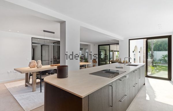 Detached house in Avenida de los Andaluces, 35, Casasola, Estepona — image 3
