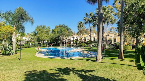 Terraced house in Camino Cortes, Guadalmina Alta, Marbella — image 5