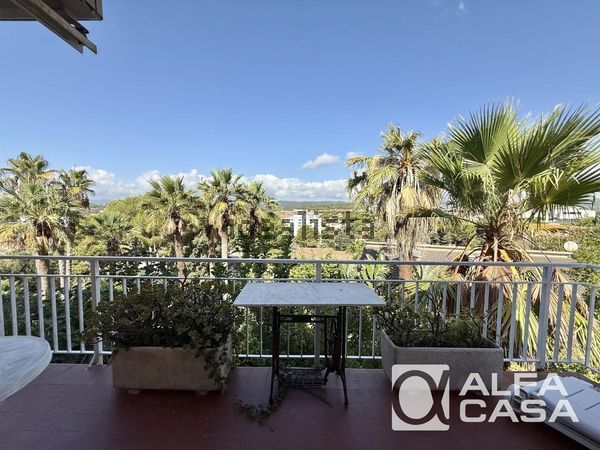 7-bedroom freehold villa in Lloret de Mar — photo 1 of 5
