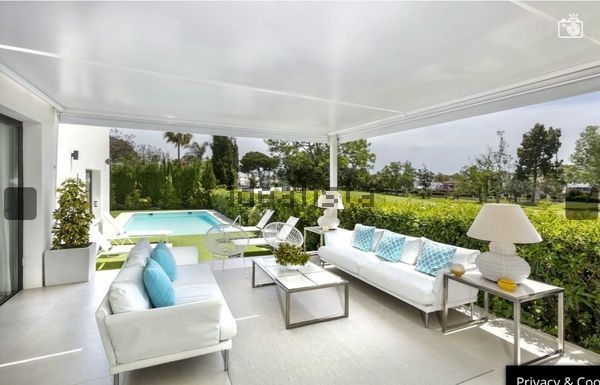 4-bedroom freehold villa in Marbella — photo 4 of 5