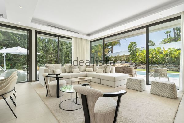 4-bedroom freehold villa in Marbella — photo 2 of 5