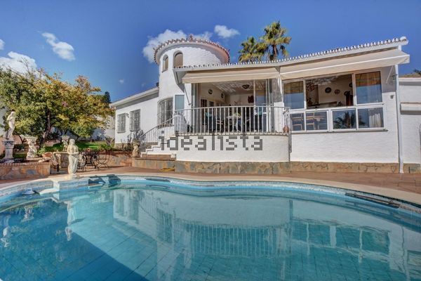 4-bedroom freehold villa in Benalmádena — photo 2 of 5