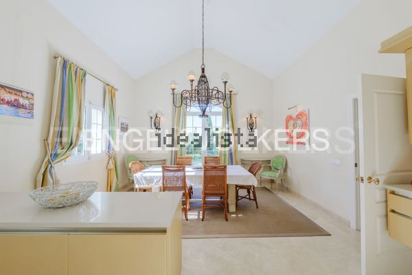 Detached house in Calle Cactus, Paraiso-Barronal, Estepona — image 5