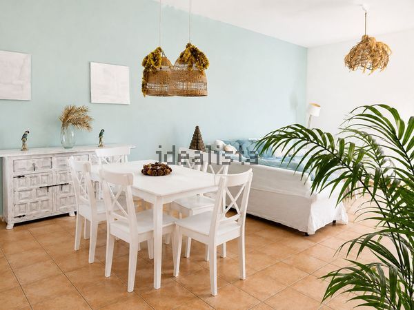 4-bedroom freehold villa in La Oliva — photo 5 of 5