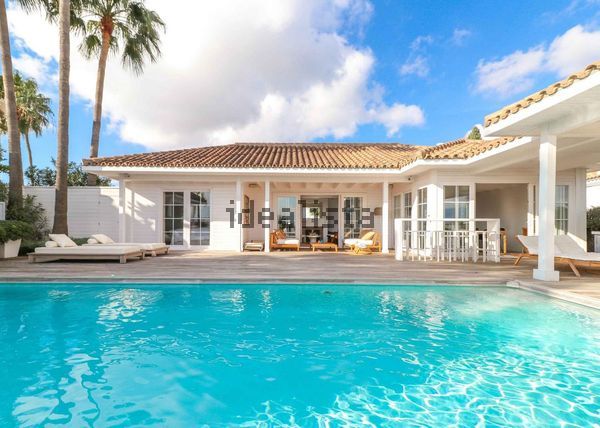 4-bedroom freehold villa in Benahavís — photo 3 of 5