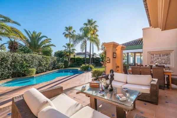 5-bedroom freehold villa in Marbella — photo 2 of 5