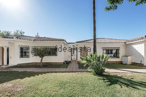 4-bedroom freehold villa in Estepona — photo 5 of 5