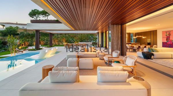 6-bedroom freehold villa in Benahavís — photo 3 of 5