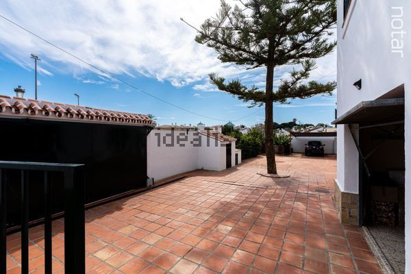 4-bedroom freehold villa in Nerja — photo 3 of 5