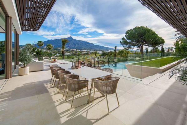 Detached house in Calle Giralda, 26, Las Brisas, Marbella — image 5