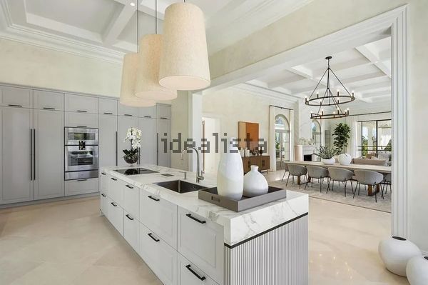 6-bedroom freehold villa in Marbella — photo 5 of 5