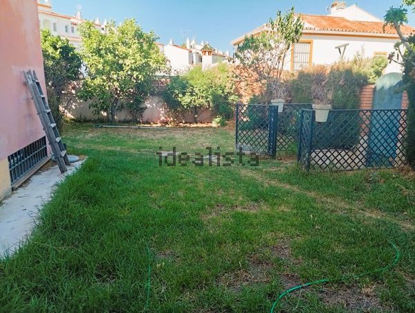 3-bedroom freehold villa in Estepona — photo 3 of 5