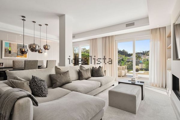 3-bedroom freehold villa in Benahavís — photo 4 of 5