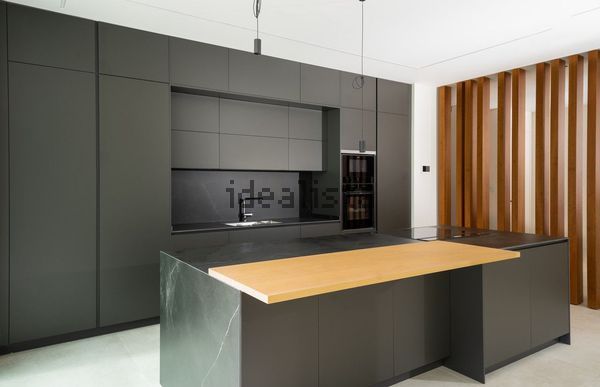 4-bedroom freehold villa in Estepona — photo 4 of 5