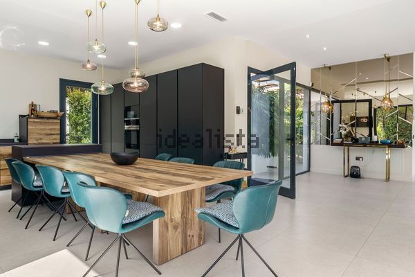 Detached house in Avenida Buchinger, Sierra Blanca, Marbella — image 4