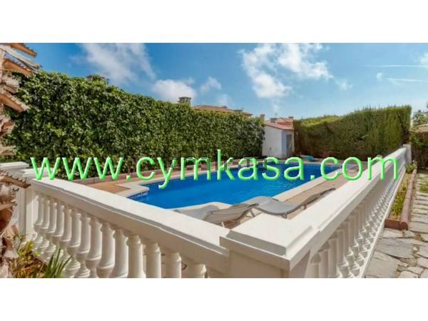 5-bedroom freehold villa in Lloret de Mar — photo 2 of 5