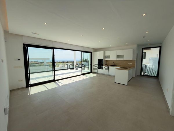 4-bedroom freehold villa in Mijas — photo 2 of 5