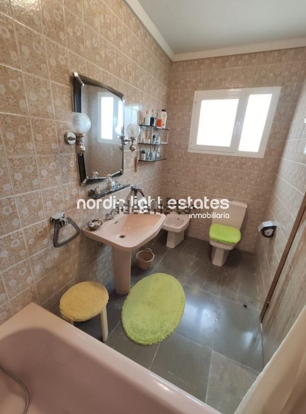 House in Avda Pescia - Ctra de Frigiliana, Nerja — image 3