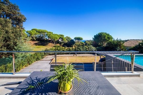 3-bedroom freehold villa in Castell-Platja d'Aro — photo 2 of 5