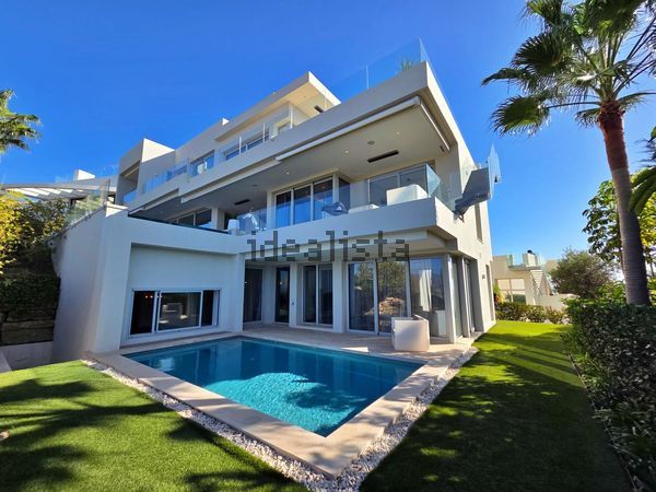 Detached house in Calle 18b Nva Andaluc, 457, Nueva Andalucía, Marbella — image 3
