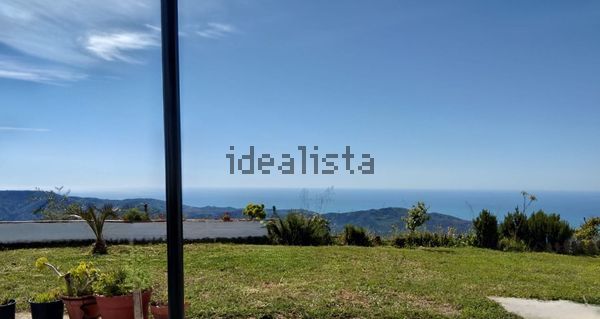 3-bedroom freehold villa in Málaga — photo 1 of 5