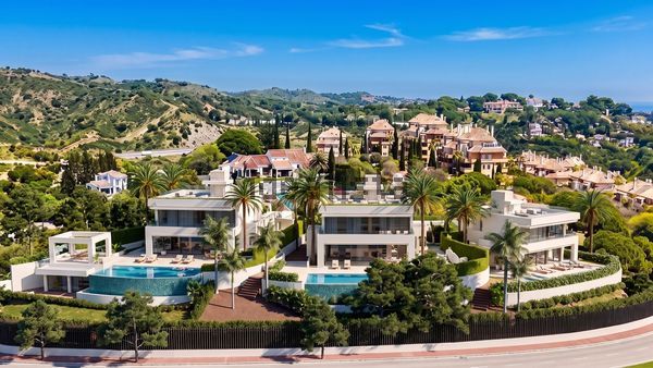 Detached house in Green Hills - Las Cumbres de Elviria, Marbella — image 4