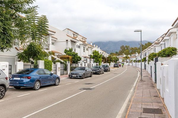 2-bedroom freehold villa in Marbella — photo 4 of 5