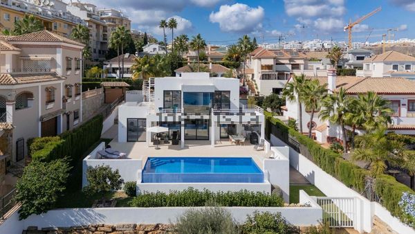 4-bedroom freehold villa in Mijas — photo 2 of 5