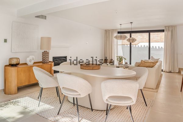 4-bedroom freehold villa in Marbella — photo 3 of 5
