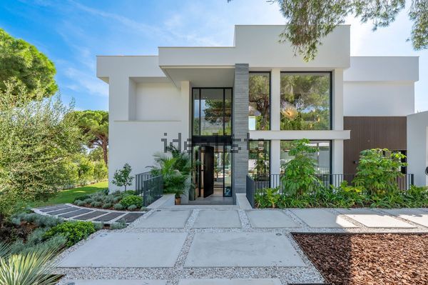6-bedroom freehold villa in Marbella — photo 5 of 5