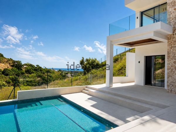 Detached house in Calle Laurel, Green Hills - Las Cumbres de Elviria, Marbella — image 3