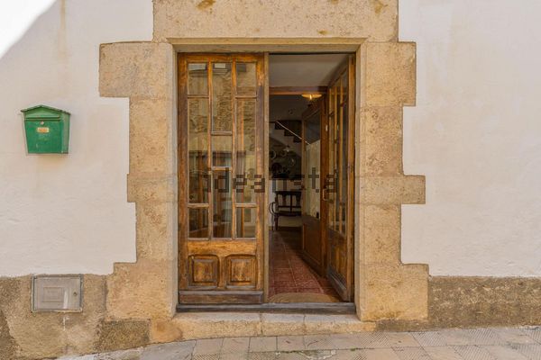 Terraced house in Calle de Santa Reparada, Begur, Begur — image 4