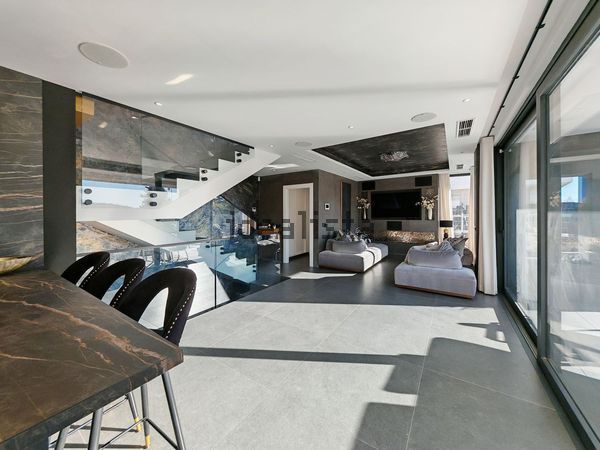 4-bedroom freehold villa in Estepona — photo 5 of 5