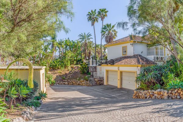 8-bedroom freehold villa in Mijas — photo 4 of 5