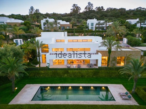 6-bedroom freehold villa in Casares — photo 5 of 5
