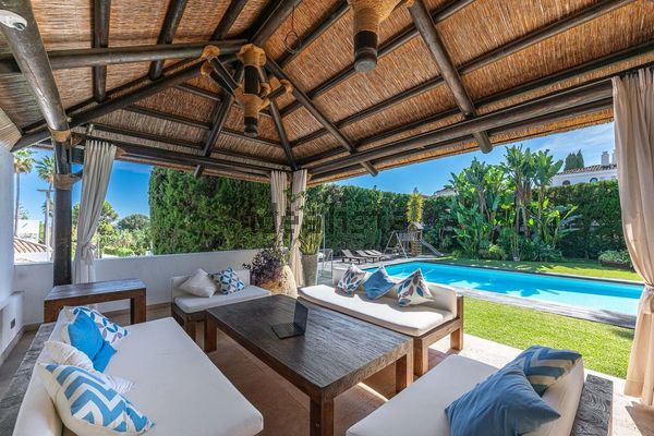 Detached house in Avenida Playa del Sol Nn, Villacana - Costalita - Saladillo, Estepona — image 5