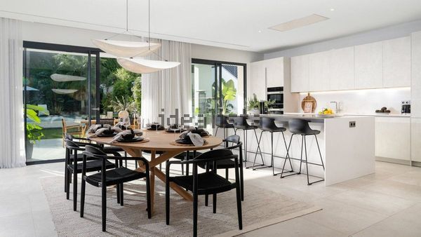 5-bedroom freehold villa in Marbella — photo 5 of 5