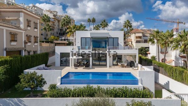 4-bedroom freehold villa in Mijas — photo 2 of 5