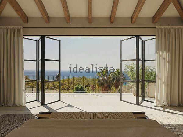 4-bedroom freehold villa in Calvià — photo 2 of 5