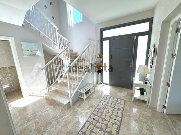 4-bedroom freehold villa in Mijas — photo 4 of 5