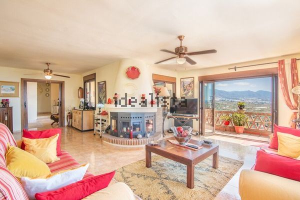 5-bedroom freehold villa in Nerja — photo 5 of 5