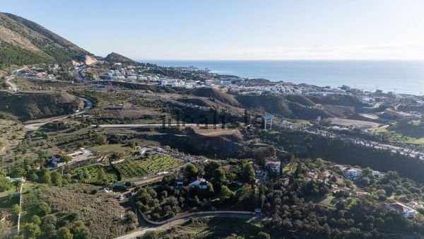 4-bedroom freehold villa in Mijas — photo 3 of 5
