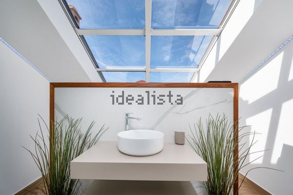 3-bedroom freehold villa in Nerja — photo 1 of 5