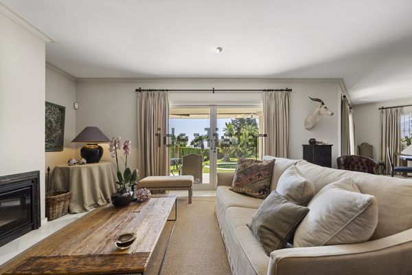 Detached house in Urbanización Lomas del Pozuelo, Rio Real, Marbella — image 4