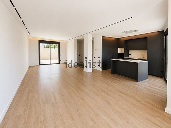 5-bedroom freehold villa in Palma — photo 3 of 5