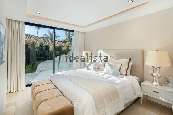 4-bedroom freehold villa in Marbella — photo 2 of 5