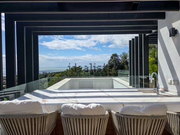 4-bedroom freehold villa in Marbella — photo 4 of 5