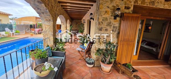 Detached house in Calle Arboç, Urbanitzacions, Blanes — image 3
