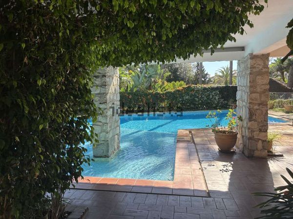 4-bedroom freehold villa in Marbella — photo 3 of 5