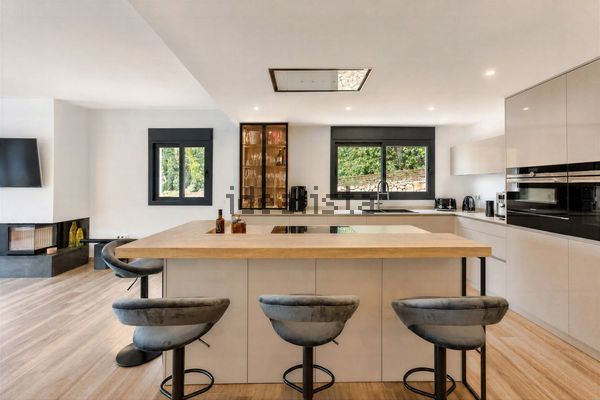 Detached house in Avenida del Rosario, El Rosario-Ricmar, Marbella — image 4
